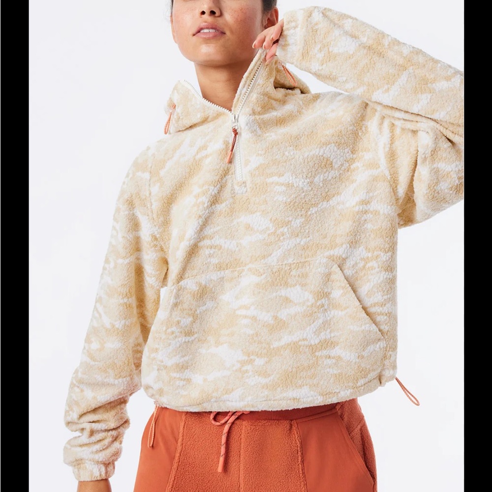 Outdoor Voices PrimoFleece 1/4 Zip Hoodie size M